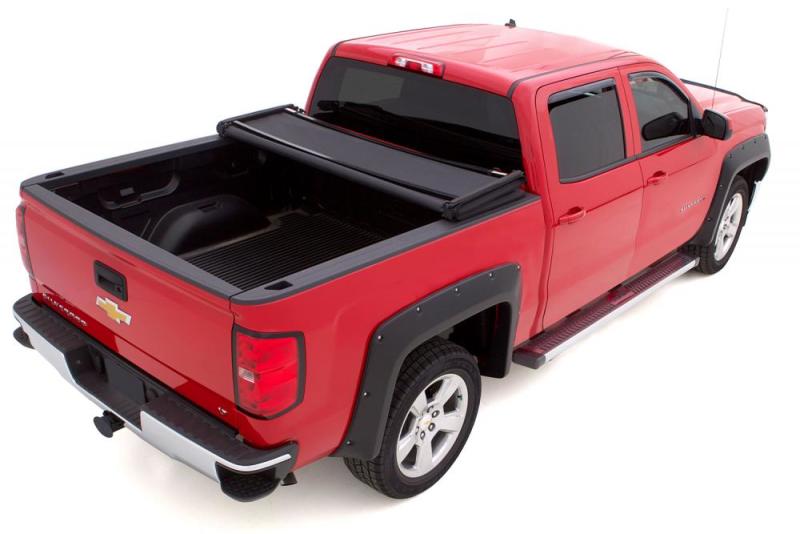 Lund 15-18 Ford F-150 (6.5ft. Bed) Genesis Elite Tri-Fold Tonneau