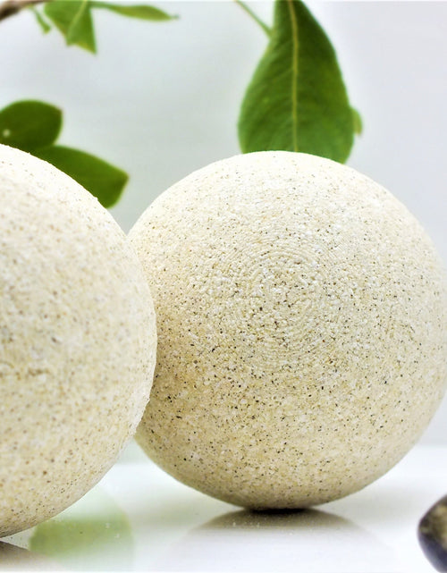 Load image into Gallery viewer, Green Tea &amp; Eucalyptus bath bomb
