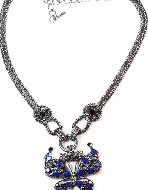 Load image into Gallery viewer, Dazzling Butterfly Necklace
