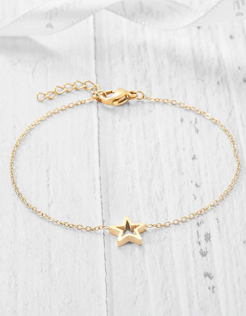 Load image into Gallery viewer, Classic Star Charm Bracelet
