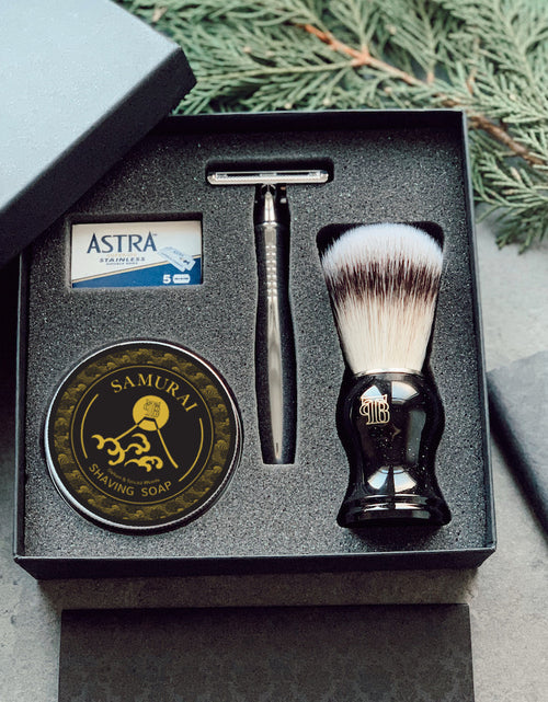 Load image into Gallery viewer, Premium Shaving Gift Set
