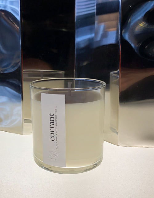 Load image into Gallery viewer, currant scented candle
