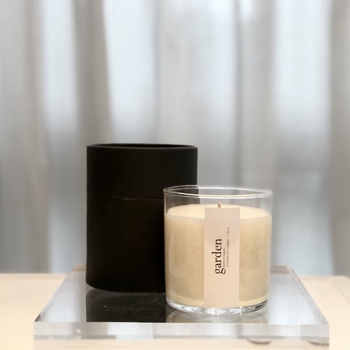 Load image into Gallery viewer, garden scented candle
