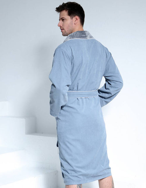 Load image into Gallery viewer, Men&#39;s Luxury Microfiber Spa Robe
