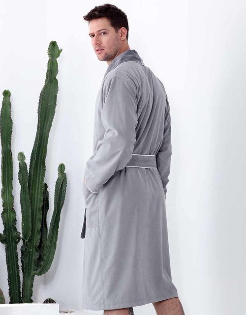 Load image into Gallery viewer, Men&#39;s Luxury Microfiber Spa Robe
