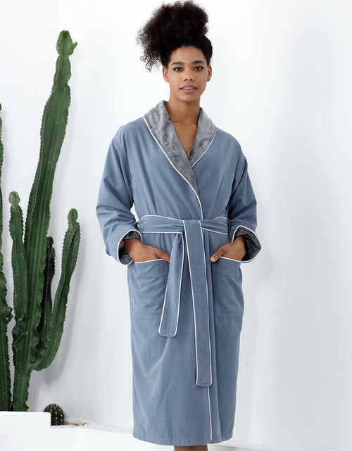 Load image into Gallery viewer, Women&#39;s Plush Microfiber Spa Robe
