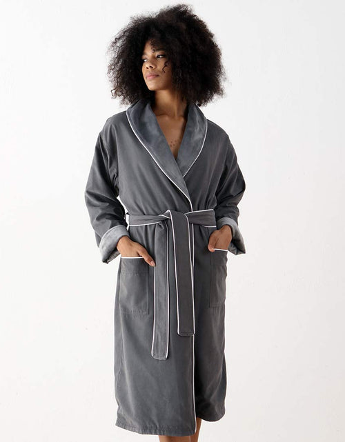 Load image into Gallery viewer, Women&#39;s Plush Microfiber Spa Robe
