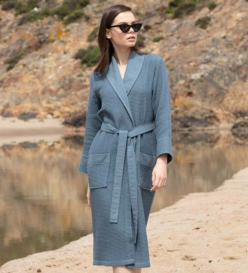 Load image into Gallery viewer, Women&#39;s Full Length Lightweight Waffle Spa Robe with Shawl Collar
